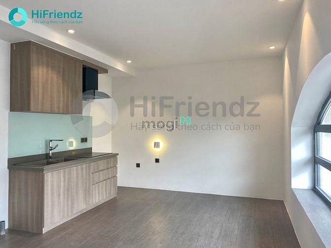 Hình ảnh Trống sẵn Studio CỬA SỔ LỚN - FULL NỘI THẤT như hình