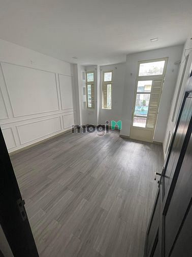Hình ảnh Bán nhà sát mt lê văn lương - hxh - chỉ 5 tỷ nhỉnh