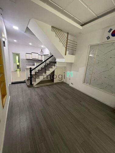 Hình ảnh Bán nhà sát mt lê văn lương - hxh - chỉ 5 tỷ nhỉnh