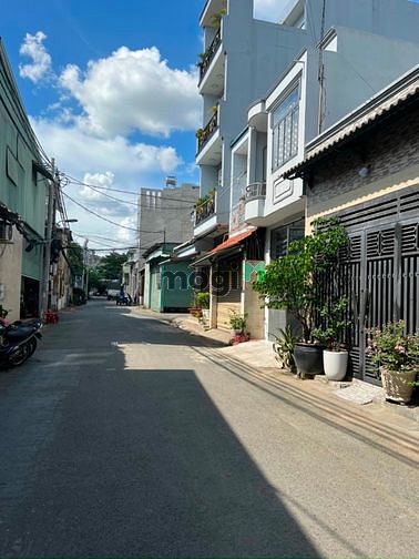 Hình ảnh Bán Nhà Bình Tân Hẻm Nhựa 8m Giá chỉ 4,8 tỷ