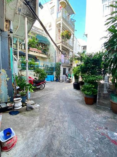 Hình ảnh Quận 3 -3 Tầng - 4PN -Cách MT 10m