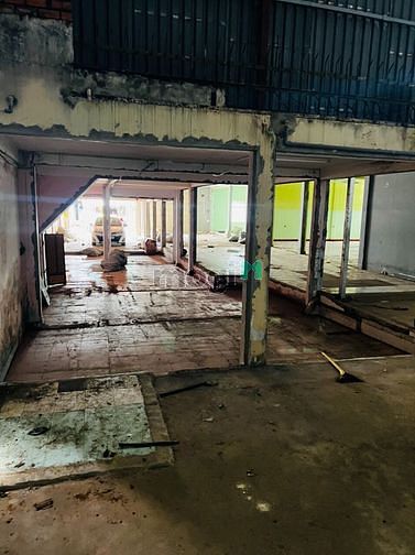 Hình ảnh Cho thuê kho Lý Chiêu Hoàng 700m2, hẻm xe tải ra vô