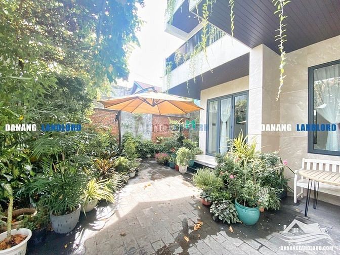 Hình ảnh Biệt thự 6 phòng ngủ gần Furama - B816