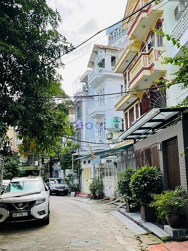 Hình ảnh Bán đất phố Đội Cấn, Ba Đình. Dt 64m Mt 5,5m. Ngõ ô tô tránh.