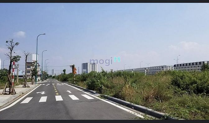 Hình ảnh Hoa Hậu đất nền KDC Nam Rạch Chiếc Q2, nền đẹp 100m2 sổ sẵn chỉ 4tỷ8