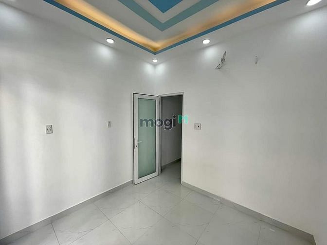 Hình ảnh Hơn 2 Tỷ - Chìa Khóa Trao Tay Nhà 3 Lầu