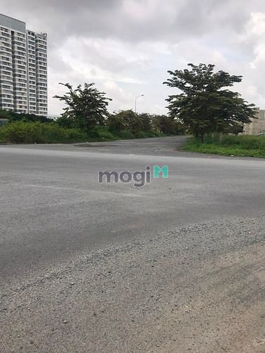 Hình ảnh Bán gấp đất 5x20, MT Đỗ Xuân Hợp, Phước Long B, Q.9, giá 2tỷ45 sổ Hồng
