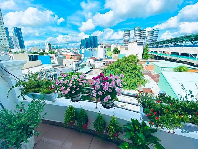 Hình ảnh Ban công siêu “Chill” sát Vinhomes Landmark
