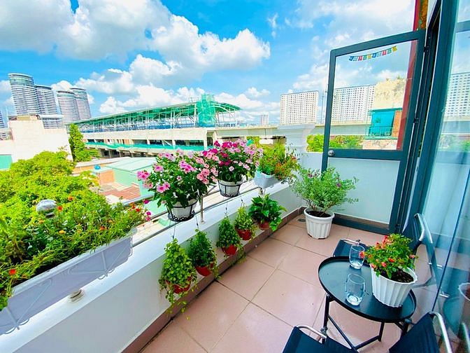 Hình ảnh Ban công siêu “Chill” sát Vinhomes Landmark