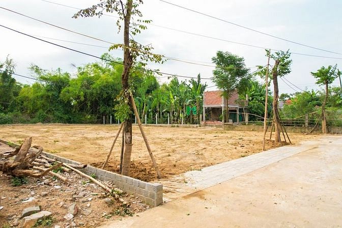 Hình ảnh Đất gần thị trấn Ái Nghĩa - đã có sỗ - Quãng Nam .