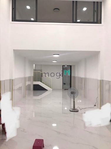 Hình ảnh Cho thuê nhà HXH 24/3 Phạm Ngọc Thạch, Quận 1