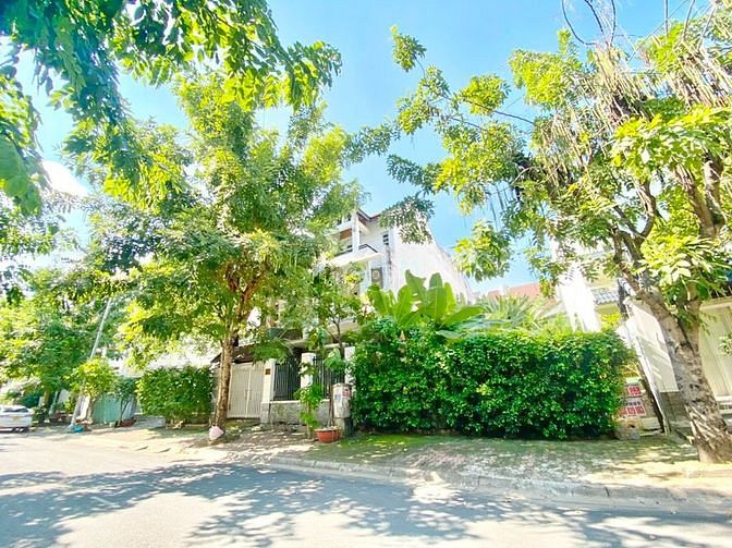 Hình ảnh Bán đất MT đường sối khu Namnn Long Trần Trọng Cung Q7