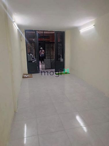 Hình ảnh Nhà đẹp thoáng mát HXH sát MT Q10