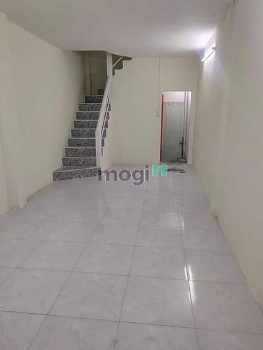 Hình ảnh Nhà đẹp thoáng mát HXH sát MT Q10