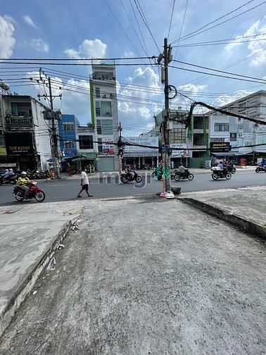Hình ảnh Thuê nhà nguyên căn - mặt tiền CMT8 P.4 Tân Bình