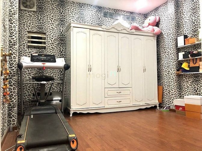 Hình ảnh Bán nhà 1 trệt 2 lầu đường 882 Phú Hữu TP Thủ Đức