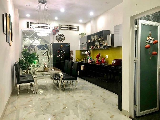 Hình ảnh Bán nhà 1 trệt 2 lầu đường 882 Phú Hữu TP Thủ Đức