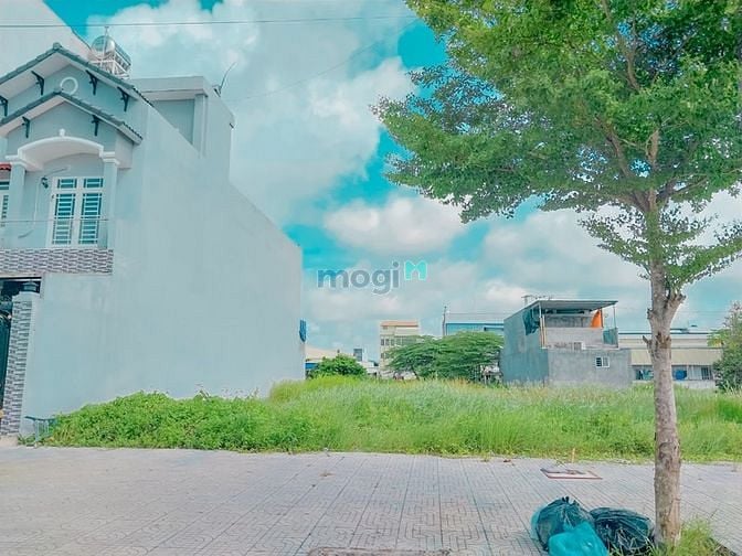 Hình ảnh Bán Lô Đất 50m2 Gần Chợ Bình Trị Đông - Sổ Riêng
