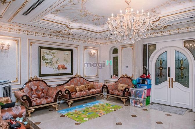 Hình ảnh Cần bán căn biệt thự Chateau mới đẹp giá tốt tại Phú Mỹ Hưng, Quận 7