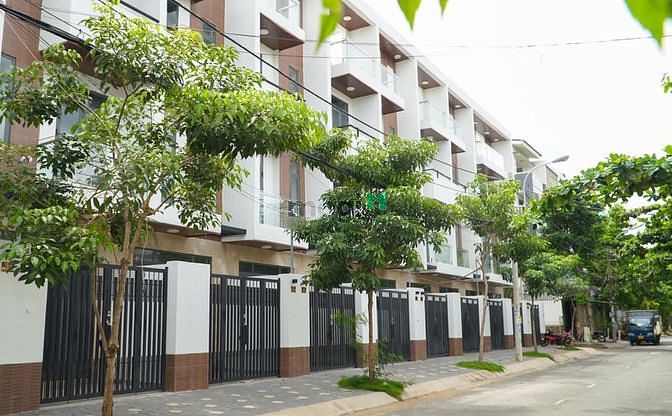Hình ảnh Nhà phố trung tâm KDC Tên Lửa chỉ 10 tỷ 2 căn gần AEON Bình Tân