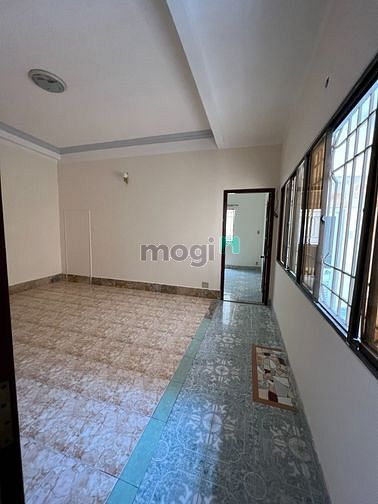 Hình ảnh Cho thuê nhà 179A Hai Bà Trưng, Quận 3.