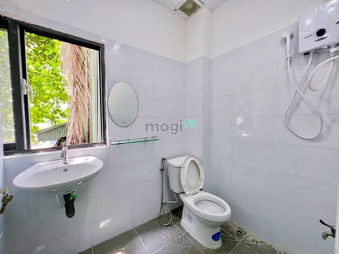 Hình ảnh CHDV Full nội thất Lý Văn Phức Quận 1 , 1PN ban công