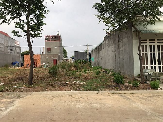 Hình ảnh GĐ tôi có hơn 3000m2 đất lên thổ cư đối diện KCN Định Quán cần bán