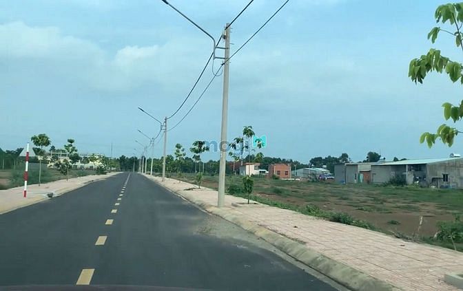 Hình ảnh GĐ tôi có hơn 3000m2 đất lên thổ cư đối diện KCN Định Quán cần bán