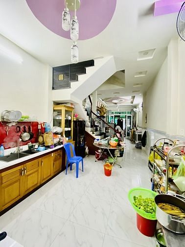 Hình ảnh Hẻm 6m 3 tầng mái đúc P11 Tân Bình sổ vuông 55m2 hơn 7tỷ