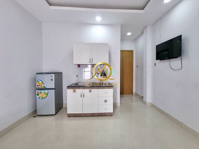 Hình ảnh CHDV ban công thoáng mát, tiện nghi quận 1
