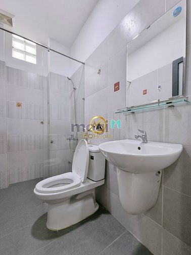 Hình ảnh CHDV ban công thoáng mát, tiện nghi quận 1