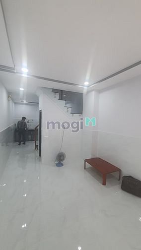 Hình ảnh Bán Nhà Vùng Đất Vàng , 2 Tầng , 28m2, 2PN , 2 WC , Tân Hưng , Quận 7