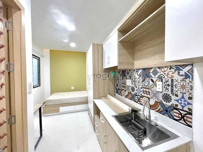Hình ảnh C.hộ dịch vụ_Bình Thạnh_đhUEF_đhHutech_full nt_ban công_cửa sổ lớn