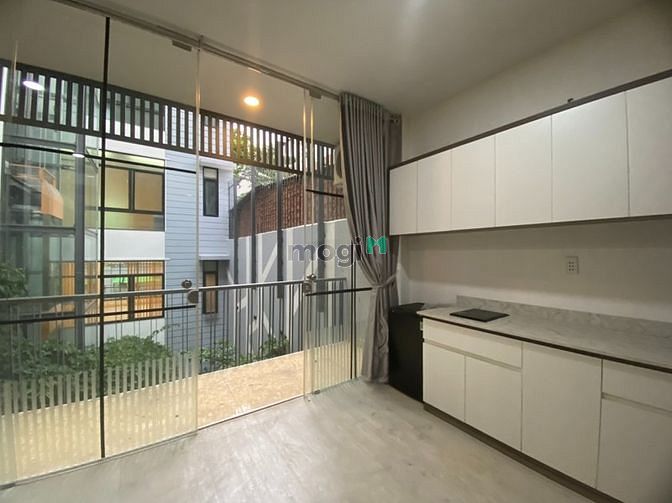 Hình ảnh Penhouse có balcom riêng Full Nội Thất