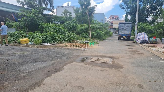 Hình ảnh Bán đất  (83m2 - 8x10 m)- 4tỷ- hẻm 1147 Nguyễn Duy Trinh - P.Long Trườ