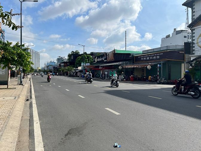 Hình ảnh Bán đất mặt tiền đường Tô Hiệu Quận Tân Phú 35x55m.