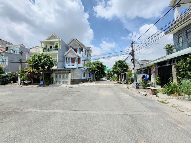 Hình ảnh BÁN ĐẤT DĨ AN, 100m2 tái định cư siêu thị BigC, phường Đông Hòa. H513