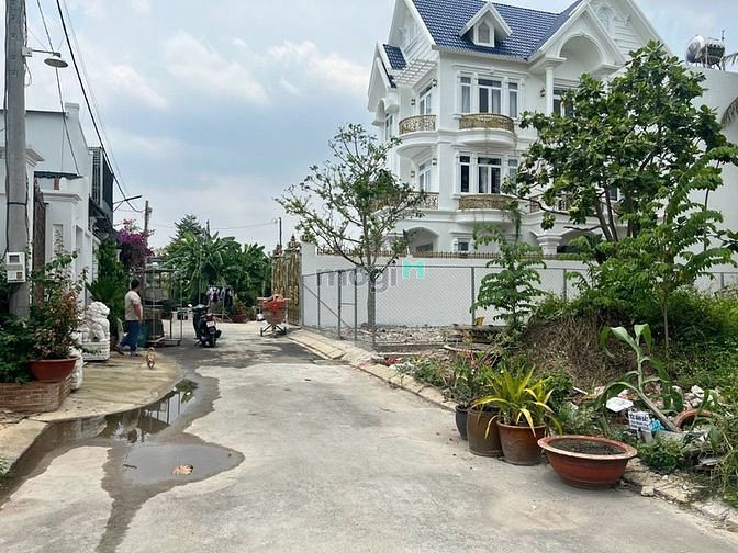 Hình ảnh Bán lô đất biệt thự DT 8x21m, nằm trong khu phân lô biệt thự đồng bộ