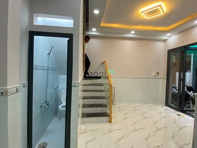 Hình ảnh Hơn 3 Tỷ Không Còn Căn Thứ 2 , Tân Hưng, 3 PN , 3 Wc, Sân Thượng ,Q7
