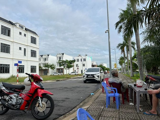 Hình ảnh bán đất nền giá tận gốc rẻ nhất tại vị trí