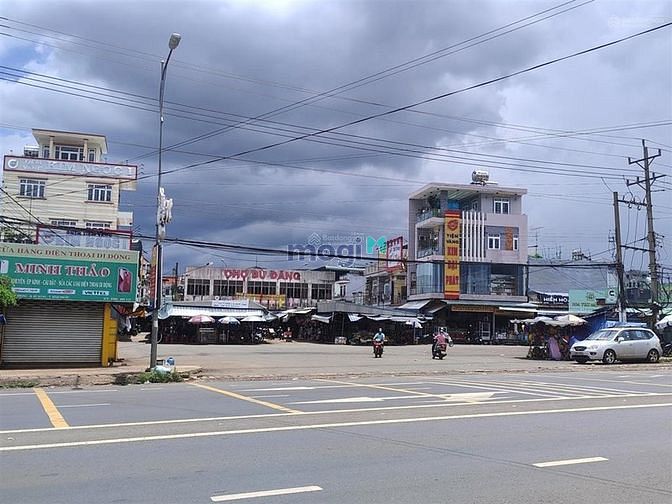 Hình ảnh Chính chủ bán 520m2 đất Chơn Thành. Sát QL13. Đường thông.SHR