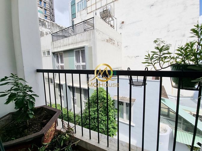 Hình ảnh Mb6623 nạp rút nhanh chóng Ban công MỚI 100% Quận 3 gần Cầu Công Lý