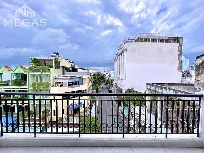 Hình ảnh Chdv ban công siêu đỉnh cách ngã tư bảy hiền 5p đi xe