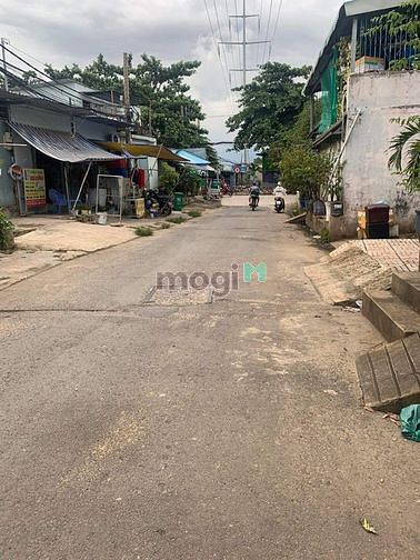 Hình ảnh Nhà giá rẻ Lê Đình Cẩn, HXH 2 tầng,2PN, 24m2, 2tỷ3