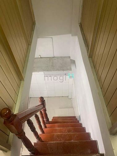 Hình ảnh Nhà giá rẻ Lê Đình Cẩn, HXH 2 tầng,2PN, 24m2, 2tỷ3