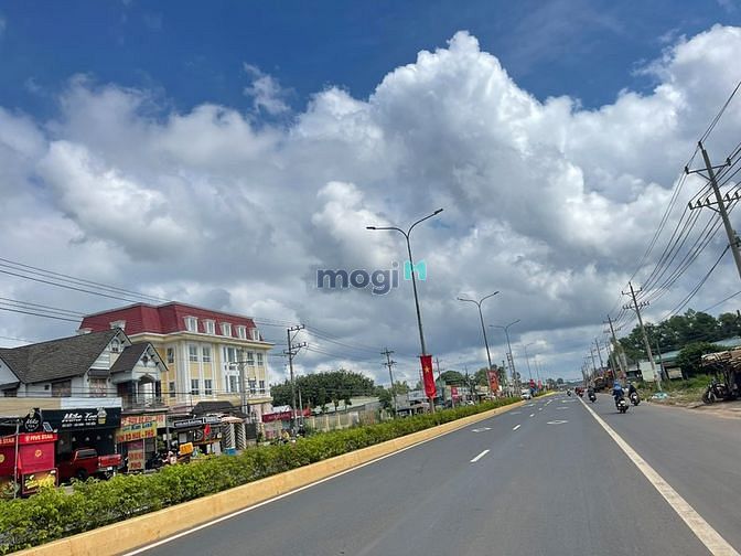 Hình ảnh Bán Gấp 1000m2 Đất Thổ Cư Ngay KCN Bình Phước Sổ Hồng Riêng Chỉ 750 Tr