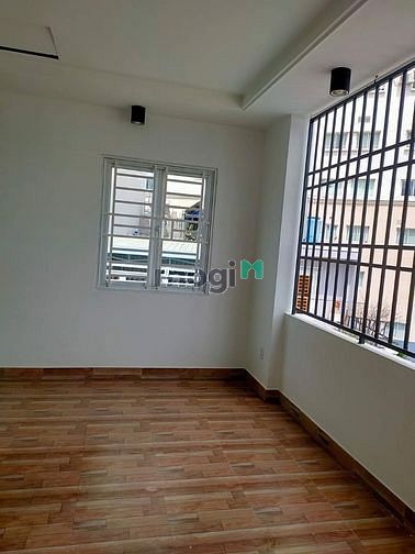 Hình ảnh Phan Đăng Lưu, Phú Nhuận, 4 tầng BTCT, 5PN chỉ 7.7 tỷ