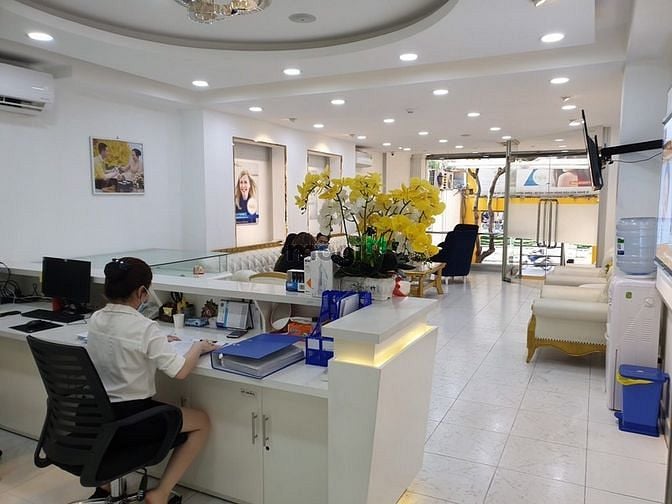 Hình ảnh Cho thuê nhà Phạm Viết Chánh, Q1 hầm triệt 5 lầu thang máy