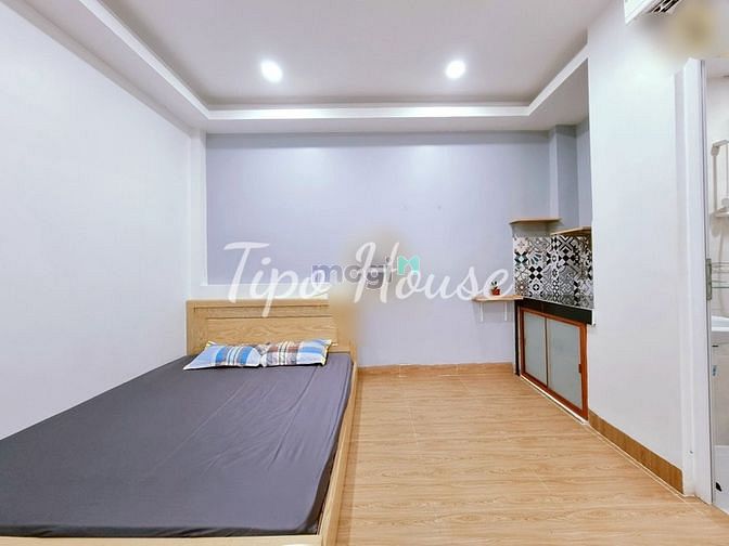 Hình ảnh Sang gấp nhà CHDV hxh  Hồ Bá Kiện Q.10 FULL khách