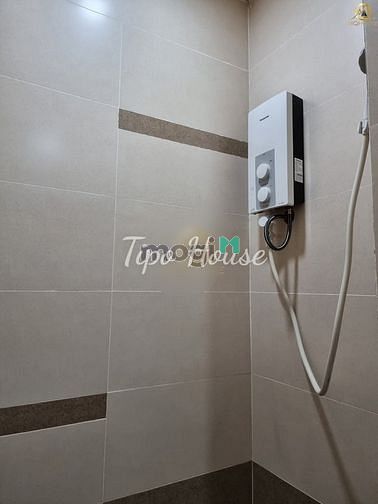 Hình ảnh Sang gấp nhà CHDV hxh  Hồ Bá Kiện Q.10 FULL khách